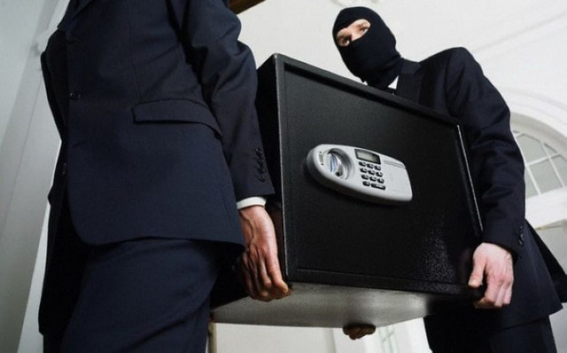 Кража незакрепленного сейфа.