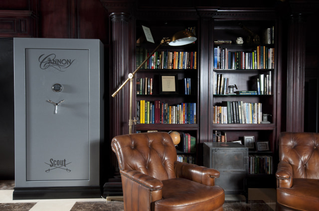 Сейф CANON Scout.