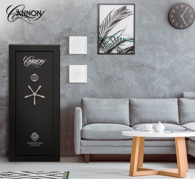 Сейф Canon в гостиной, стиль ар-деко.