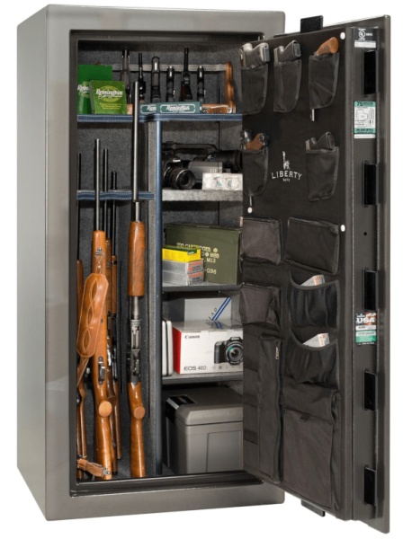 Сейф Liberty Franklin 25GYP-BC — открытый, внутреннее устройство.