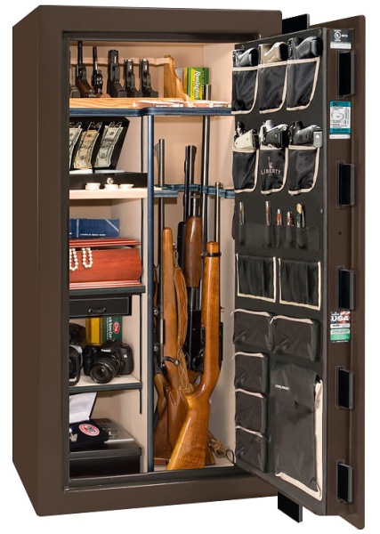 Сейф Liberty Lincoln 25BZG-BC — с ложементами, под ружья.