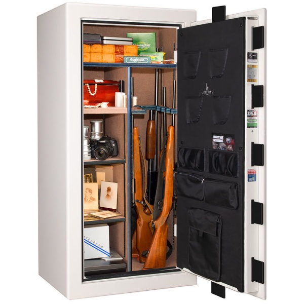 Сейф Liberty Colonial 23WTP-BC F — открытый, внутреннее устройство.