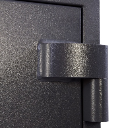 Усиленные внешние петли сейфа.