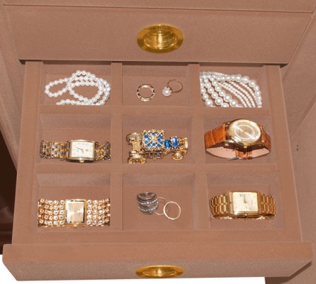 Один из вариантов вставок в лоток (флок - бежевый)